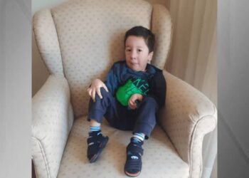 Menino que utilizava remédio “mais caro do mundo” para tratar doença rara morre