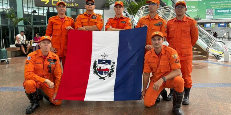 Alagoas envia bombeiros para o combate às queimadas no Norte do Brasil