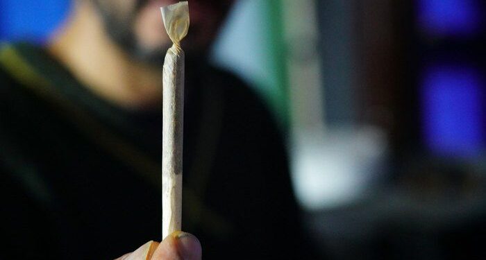 Deputados aprovam PL que prevê multa para usuários de drogas em Alagoas