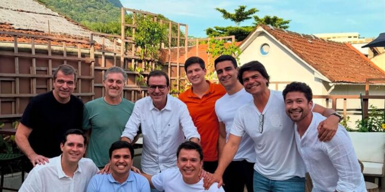 Operação Maria vai com as outras