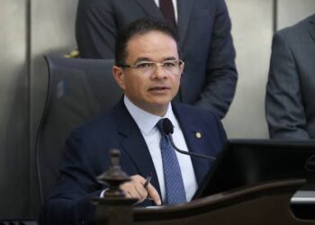 “Sem traição no currículo”, MV resiste a tentação de disputar governo