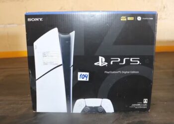 Leilão da Receita Federal tem diamantes, óculos virtual e smartphones