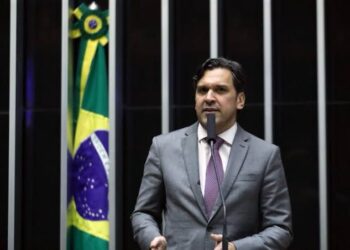 Isnaldo Bulhões já sente o gosto de ser paparicado por empresários e políticos de olho no orçamento da União